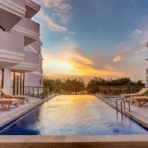 **** Hotell Wyndham Garden Kuta Bali Indonesien