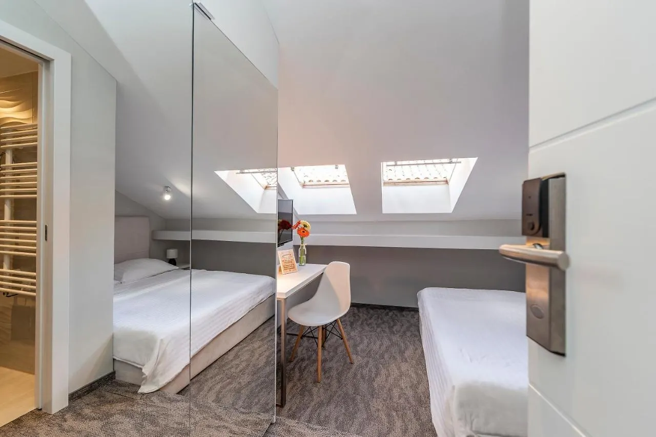 Downtown Boutique Hostel Задар Хорватия