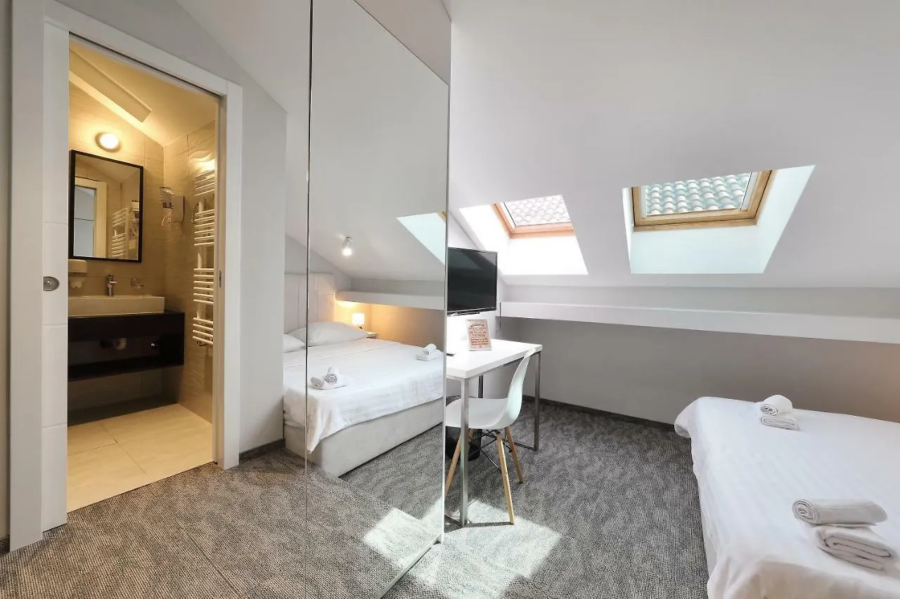Downtown Boutique Hostel Задар Хорватия